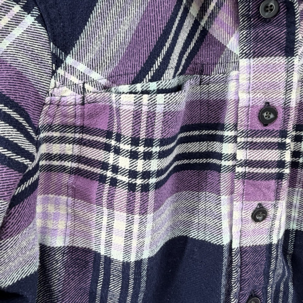 Duluth Trading Flannel Shacket Women Size Large Purple Plaid Long Sleeve Cottage - Picture 5 of 10